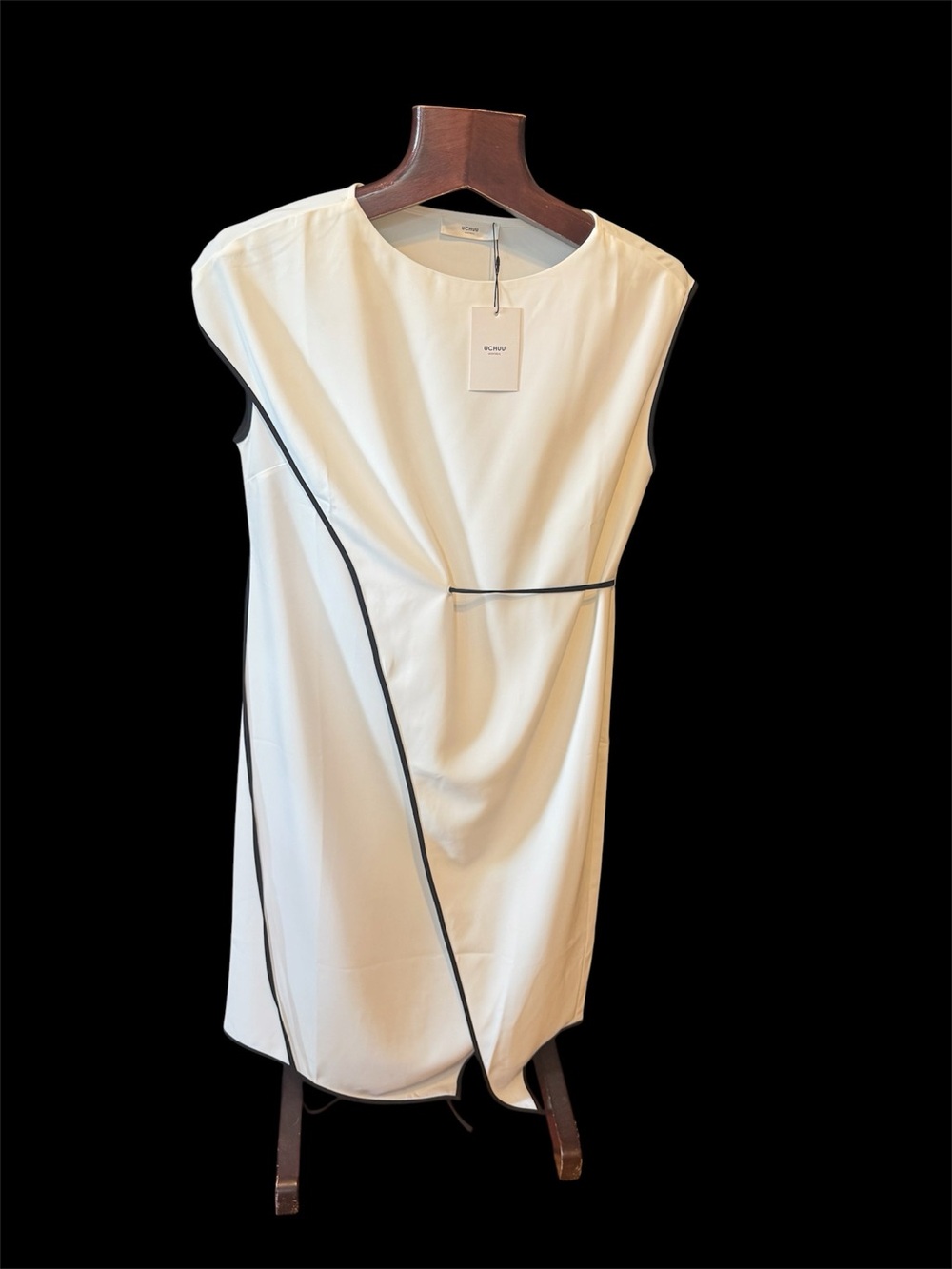 Uchuu white 

Midi Dress with Black Contrast Piping,brand new size3 (M)